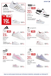 Offre Chaussures Fille dans le catalogue Intersport du moment à la page 11
