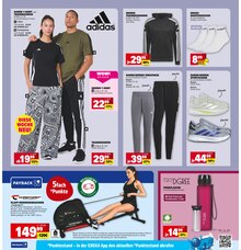 Schuhe im Marktkauf Prospekt "Aktuelle Angebote" mit 49 Seiten (Stuttgart)