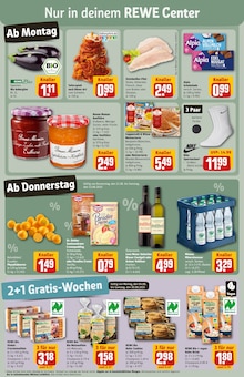 Erdbeeren im REWE Prospekt "Dein Markt" mit 34 Seiten (Braunschweig)