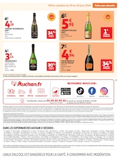 Promos Vin dans le catalogue "LES HALLES en fête" de Auchan Supermarché Vin en promo dans le catalogue Auchan Supermarché à la page 11