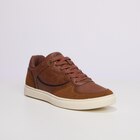 Baskets à lacets marron homme dans le catalogue La Halle