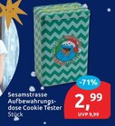 Sesamstrasse Aufbewahrungsdose Cookie Tester für 2,99 € bei budni im Angebot Sesamstrasse Aufbewahrungsdose Cookie Tester im aktuellen budni Prospekt