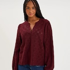 La Halle Lanester - Promo Blouse broderie anglaise manches longues violet foncé femme Promo Blouse broderie anglaise manches longues violet foncé femme à 19,99 € dans le catalogue La Halle à Lanester