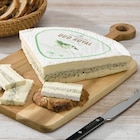 Duo royal - brie farci à l' ail des ours ou brie farci aux tomates, poivrons et romarin - Super U à Tourcoing Duo royal - brie farci à l' ail des ours ou brie farci aux tomates, poivrons et romarin en promo chez Super U Tourcoing à 16,99 €