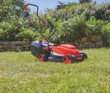 Tondeuse électrique filaire à Super U dans St Cyr en Retz