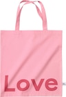 dm-drogerie markt Wittmund - Tragetasche "Love" aus Bio-Baumwolle, rosa/pink (44x42 cm) Angebot im Prospekt Tragetasche "Love" aus Bio-Baumwolle, rosa/pink (44x42 cm) bei dm-drogerie markt im Wittmund Prospekt für 19,95 €
