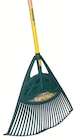 Promo Balai à gazon 65cm XL à 22,04 € dans le catalogue Screwfix à Rivery