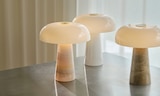Glossy Tischleuchte von Design For The People im aktuellen REUTER Prospekt
