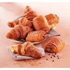 4 Croissants + 4 Pains au chocolat pur beurre en promo chez Carrefour Market 4 Croissants + 4 Pains au chocolat pur beurre dans le catalogue Carrefour Market