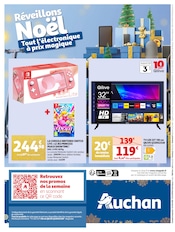 Promos Nintendo Switch lite dans le catalogue "Réveillons Noël : Tout l'électronique à prix magiques" de Auchan Hypermarché à la page 36