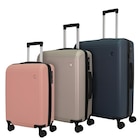 Valise rigide New York - CARREFOUR en promo chez Carrefour Valise rigide New York - CARREFOUR dans le catalogue Carrefour