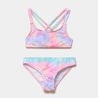 La Halle La Garde - Promo Maillot de bain 2 pièces tie and dye multicolore fille Promo Maillot de bain 2 pièces tie and dye multicolore fille à 12,99 € dans le catalogue La Halle à La Garde