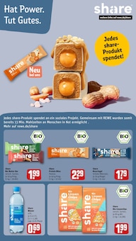 Wasser im REWE Prospekt "Dein Markt" mit 32 Seiten (Berlin)