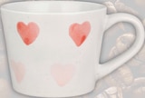 Mug en grès décoré cœur dans le catalogue Intermarché Hyper