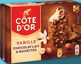 Bâtonnets de glace à la vanille enrobés de chocolat lait et noisettes x4 - CÔTE D'OR à 1,71 € dans le catalogue Netto