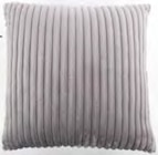 Deko-Kissen im Angebot bei AWG in Albstadt Deko-Kissen Angebote bei AWG Albstadt für 7,99 €