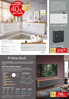 Fernseher im Zurbrüggen Prospekt "IHR EINRICHTUNGSHAUS DER EXTRAKLASSE" mit 56 Seiten (Warendorf)