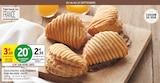 Chaussons aux pommes pur beurre x4 en promo chez Intermarché Chaussons aux pommes pur beurre x4 dans le catalogue Intermarché