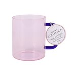 Mug en verre rose dans le catalogue B&M