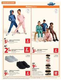 Offre Chaussures Fille dans le catalogue Auchan Hypermarché du moment à la page 2