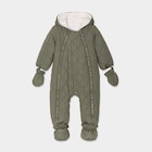 Combinaison pilote doublée à capuche vert kaki bébé garçon en promo chez La Halle Combinaison pilote doublée à capuche vert kaki bébé garçon dans le catalogue La Halle