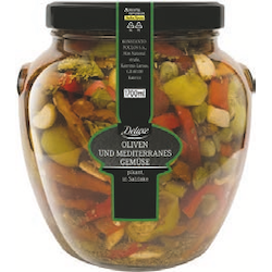 Oliven und Mediterranes Gemüse