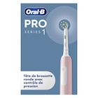 Promo Brosse à dents électrique à 29,94 € dans le catalogue Carrefour à Rethel
