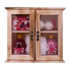Geschenkset Rose in Holzschrank im Müller Prospekt Geschenkset Rose in Holzschrank von im aktuellen Müller Prospekt für 11,99 €