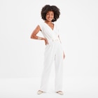 La Halle Perpignan - Promo Combinaison pantalon bijou à la taille blanc femme Promo Combinaison pantalon bijou à la taille blanc femme à 35,99 € dans le catalogue La Halle à Perpignan
