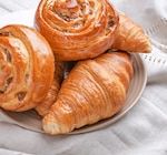 Promo Mini viennoiserie x 10 à 2,00 € dans le catalogue Supeco à Quelmes