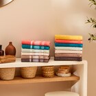 Linge de bain "Gaia" à Carrefour dans Prunet Linge de bain "Gaia" à Carrefour dans Prunet
