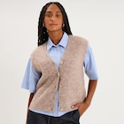 La Halle Lanester - Promo Gilet sans manches col V boutonné beige femme Promo Gilet sans manches col V boutonné beige femme à 15,99 € dans le catalogue La Halle à Lanester