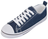 Baskets adulte en promo chez Hyper U Charenton-le-Pont à 9,95 €