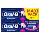 Dentifrice "Maxi Pack" - ORAL B en promo chez Carrefour Market Dentifrice "Maxi Pack" - ORAL B dans le catalogue Carrefour Market