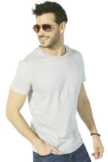 Tee-shirt - Géant Casino à Montpellier Tee-shirt en promo chez Géant Casino Montpellier à 7,00 €