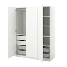 Schrankkombination weiß/weiß im IKEA Prospekt zum Preis von 705,00 €