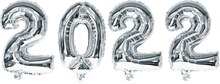 Folienballons 2022 silber Angebot in Erlangen im aktuellen Prospekt bei dm-drogerie markt in Erlangen
