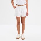 Short chino ceinture tressée blanc femme - La Halle Short chino ceinture tressée blanc femme à 19,99 € dans le catalogue La Halle