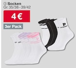 Socken von  im aktuellen Woolworth Prospekt für 4,00 €