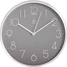 Wanduhr bei XXXLutz Möbelhäuser in Erlangen Wanduhr im Angebot bei XXXLutz Möbelhäuser Erlangen für 19,99 €