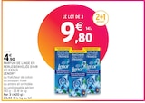 Parfum de linge en. Perles envolée d'air x11 doses - LENOR en promo chez Intermarché Choisy-le-Roi à 9,80 €