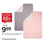 Aktuelle Bettdecke Angebote bei XXXLutz Möbelhäuser in Remscheid Aktuelles Ganzjahresbett „Takao“ Angebot bei XXXLutz Möbelhäuser in Remscheid ab 9,99 €