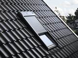 Volet roulant avec moteur solaire - 118 x 114 cm - Velux dans le catalogue Brico Dépôt