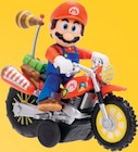 Figurine et sa moto - SUPER MARIO en promo chez Intermarché Hyper Courbevoie à 19,90 €