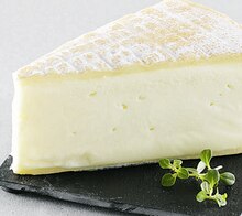 Saint Nectaire laitier affiné sur paille - Géant Casino à Brest Saint Nectaire laitier affiné sur paille en promo chez Géant Casino Brest à 10,90 €