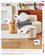 Pouf Angebote im Prospekt "HOME : Des idées déco qui vous ressemblent !" von Carrefour auf Seite 9