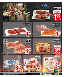 Huhn im EDEKA Prospekt "Wir lieben Lebensmittel." mit 26 Seiten (München)