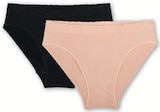 Promo Lot de 2 slips sans coutures femme à 3,90 € dans le catalogue Super U à La Bruffière