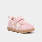 La Halle Honfleur - Promo Tennis basses à scratchs semelle souple rose bébé fille Promo Tennis basses à scratchs semelle souple rose bébé fille à 12,99 € dans le catalogue La Halle à Honfleur