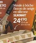 Moule à bûche flocon de neige en silicone - SILIKOMART en promo chez Ambiance & Styles Strasbourg à 24,90 €